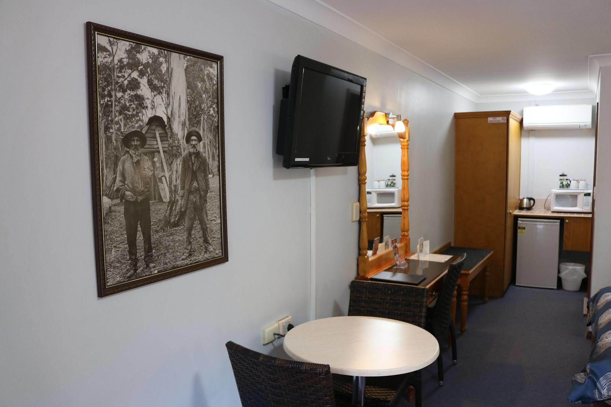 Sandstock Motor Inn Армидейл Экстерьер фото